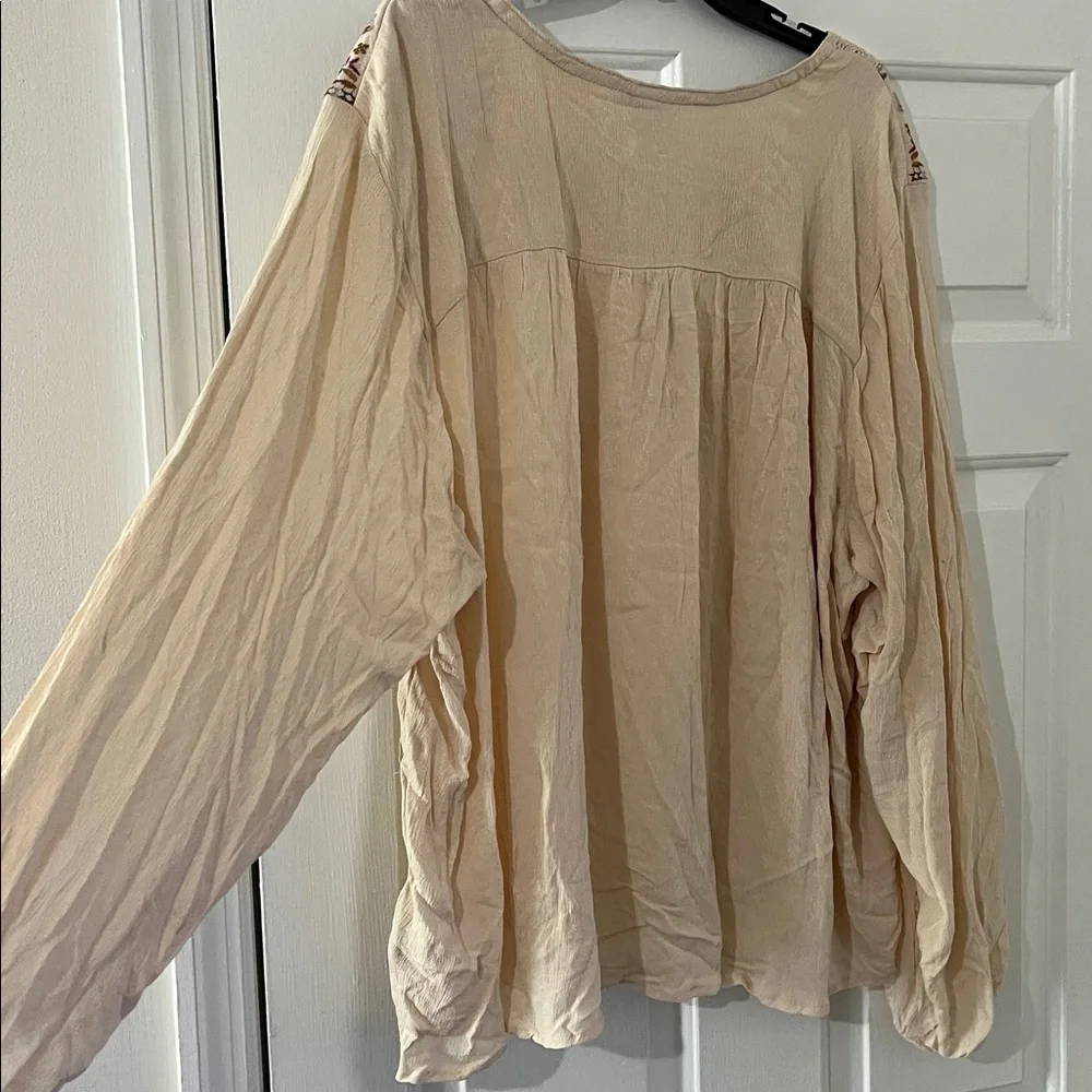 Plus Knox Rose Beige Embroidered Blouse - Picture 9 of 17